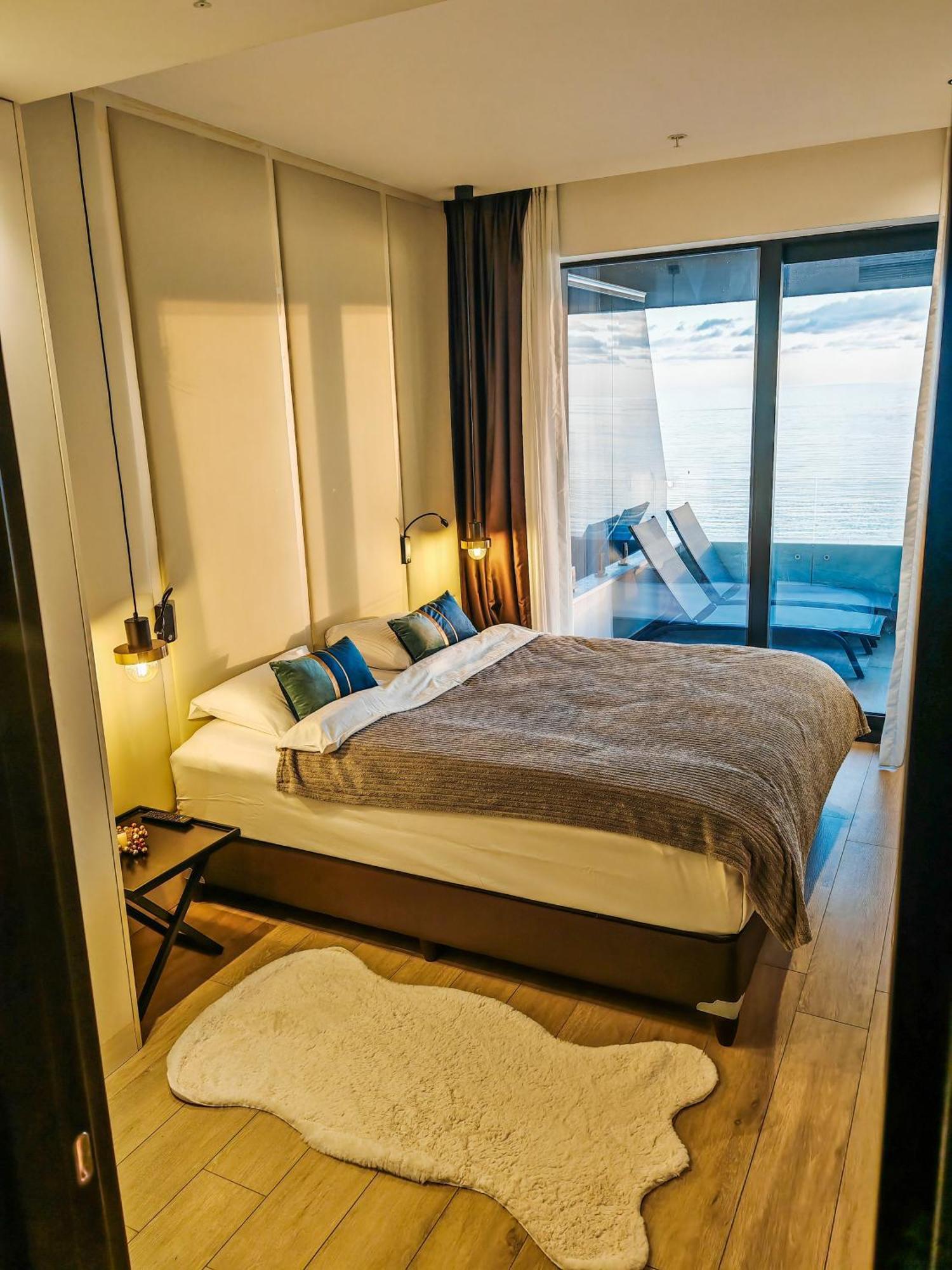 Beachfront Luxury Apartment Budva Exterior photo