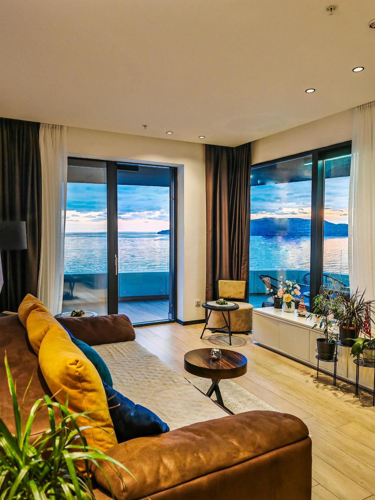 Beachfront Luxury Apartment Budva Exterior photo